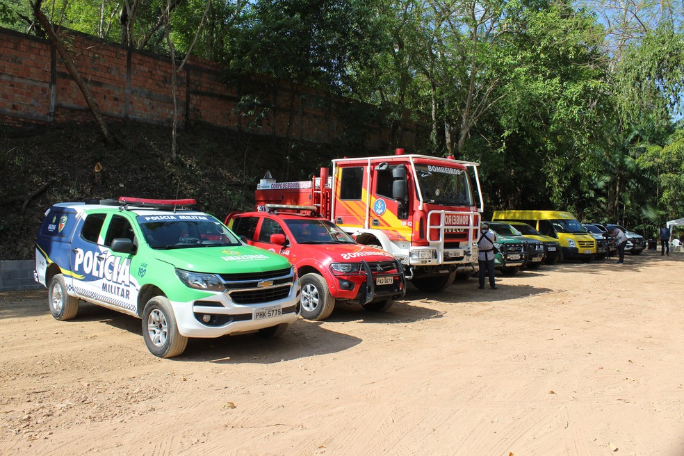 Viaturas foram entregues para órgãos que seguiram para Sul do Amazonas na operação Curuquetê. — Foto: Patrick Marques/G1 AM