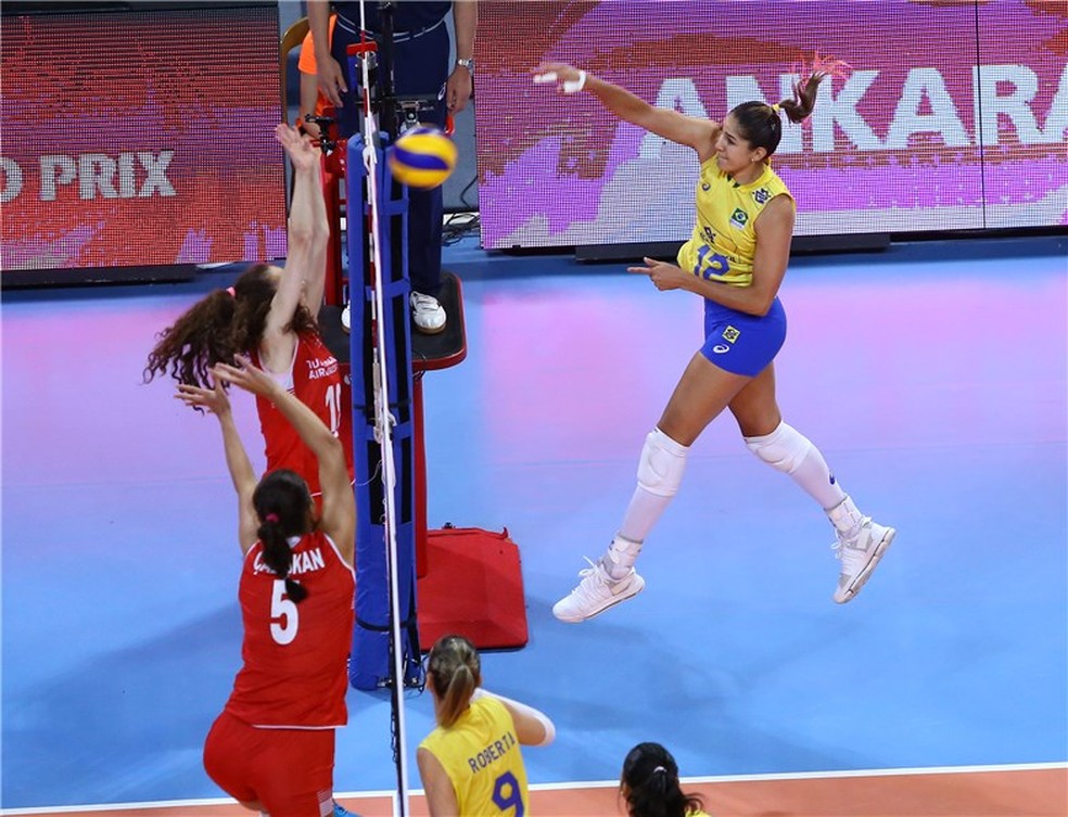 Brasil encarou a Turquia no terceiro jogo do GP de vôlei (Foto: FIVB)