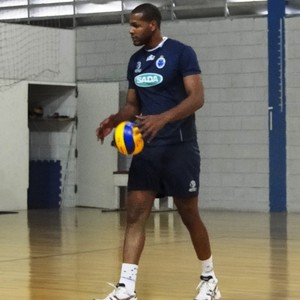 Motivado pela rivalidade, Leal aprova formato da final: “Prefiro um jogo só”