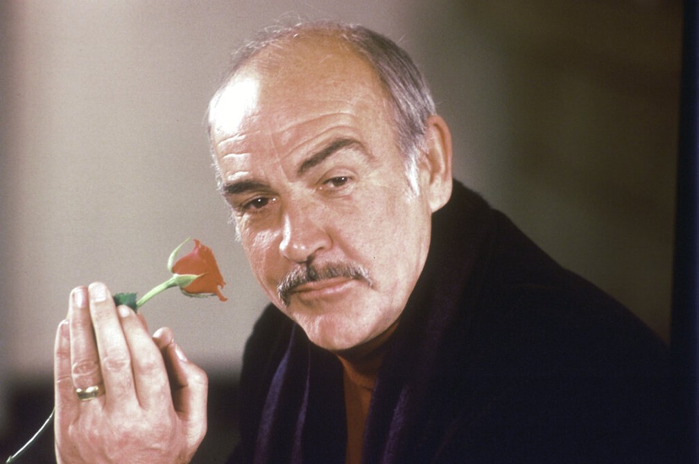 Sean Connery em 1987, quando atuou no filme O Nome da Rosa — Foto: Gerald Penny/AP