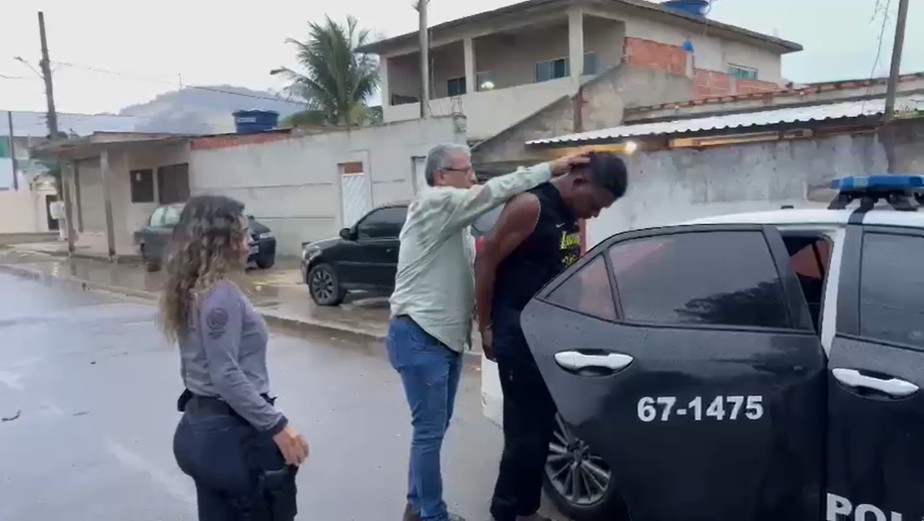 Pai de santo é preso por dopar e estuprar jovens no Rio
