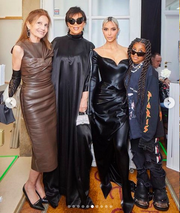 A socialite Kim Kardashian em festa durante a Paris Fashion Week 2022 (Foto: Instagram)
