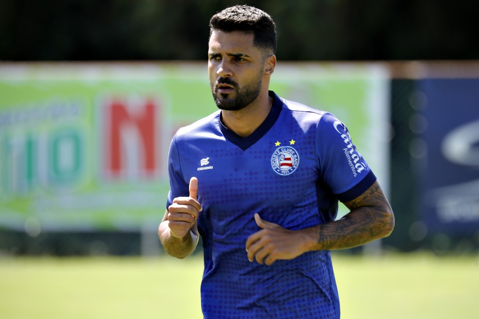 Giovanni se recupera de lesão e não deve ter contrato renovado pelo Bahia — Foto: Felipe Oliveira / EC Bahia / Divulgação