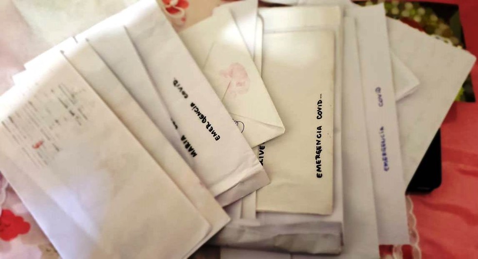 17 cartas foram entregues pela filha de Maria Célia durante a internação — Foto: Arquivo Pessoal