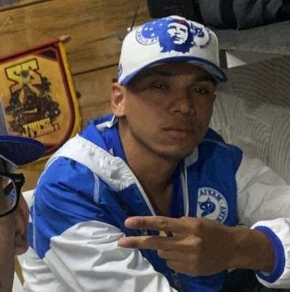 Rodrigo Marlon, de 25 anos, morreu após ser baleado durante briga entre torcidas do Atlético-MG e Cruzeiro  — Foto: Redes Sociais