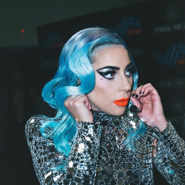Lady Gaga está lançando a Haus Beauty, sua marca de cosméticos  (Foto: Instagram @ladygaga)