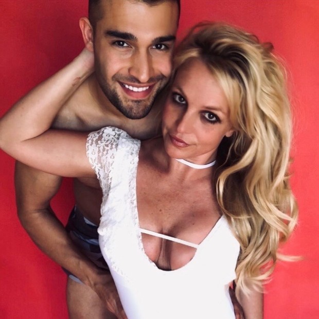 Britney Spears e Sam Asghari (Foto: Reprodução/Instagram)
