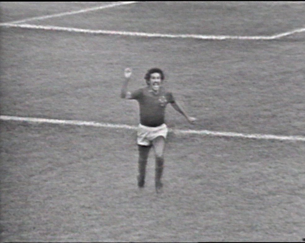 Revétria, ex-atacante do Cruzeiro — Foto: Reprodução / TV Globo Minas