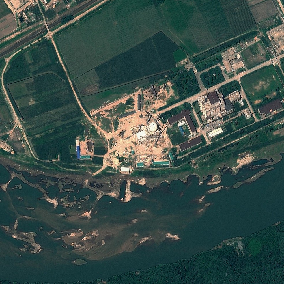 Imagem de 6 de agosto da usina nuclear Yongbyon, na Coreia do Norte — Foto: Divulgacão / GeoEye Satellite Image / AFP