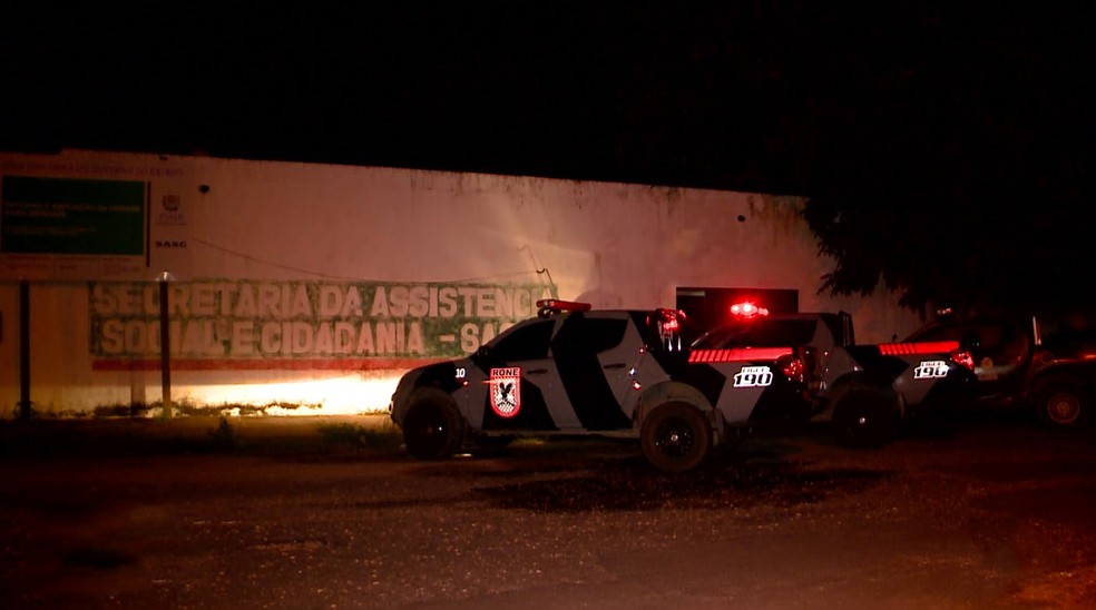 Policiais do BPRone estÃ£o em busca dos foragidos â Foto: ReproduÃ§Ã£o/TV Clube