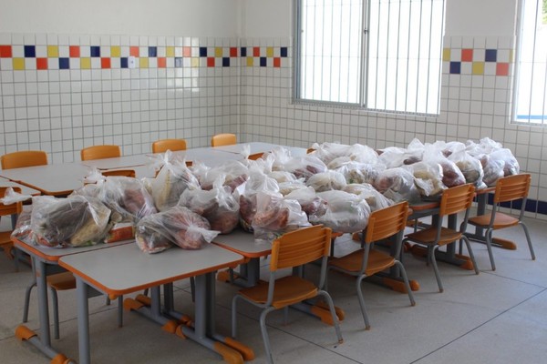 Distribuição de kit merenda a alunos da rede pública de Maceió começa na  quarta-feira | Alagoas | G1