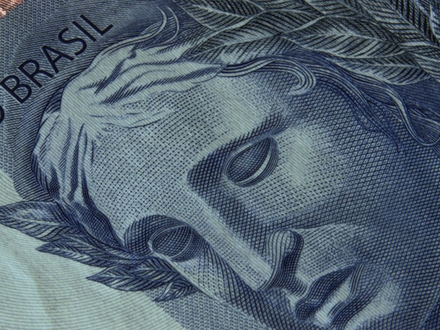 dinheiro - real - nota - papel - inflação - economia - brasil - pib  (Foto: Thinkstock)