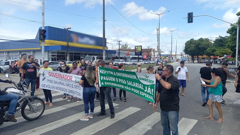 Enfermeiros fazem protesto por piso salarial em João Pessoa — Foto: Divulgação