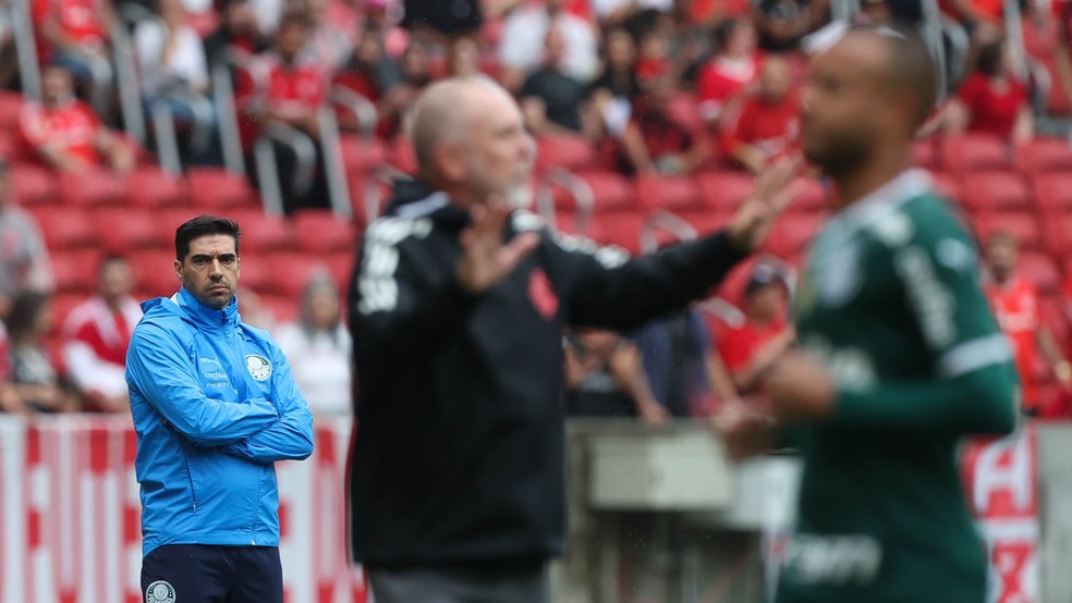 Abel minimiza derrota do Palmeiras no fim do Brasileirão: 