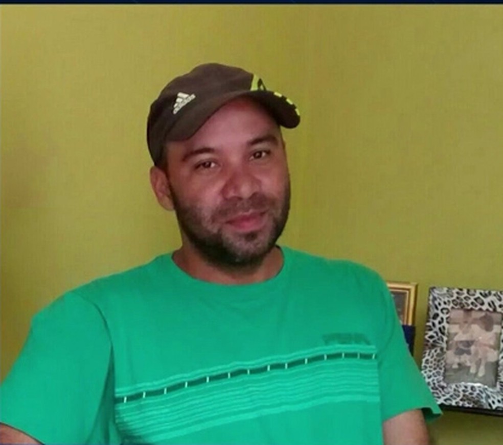 Mecânico Iraldo Batalha tinha 35 anos quando foi morto após a moto em que estava passar por uma barreira policial em Vitória do Mearim — Foto: Reprodução/TV Mirante