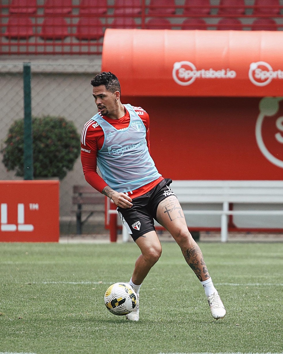 Luciano em treino do São Paulo — Foto: Divulgação
