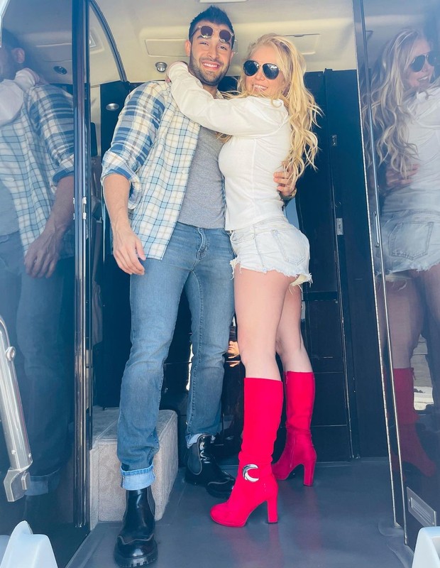 Britney Spears e Sam Asghari (Foto: Reprodução/Instagram)