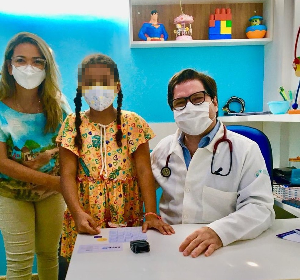 Amigo de infância, Júlio César virou pediatra das sobrinhas de Carla Valéria — Foto: Arquivo Pessoal