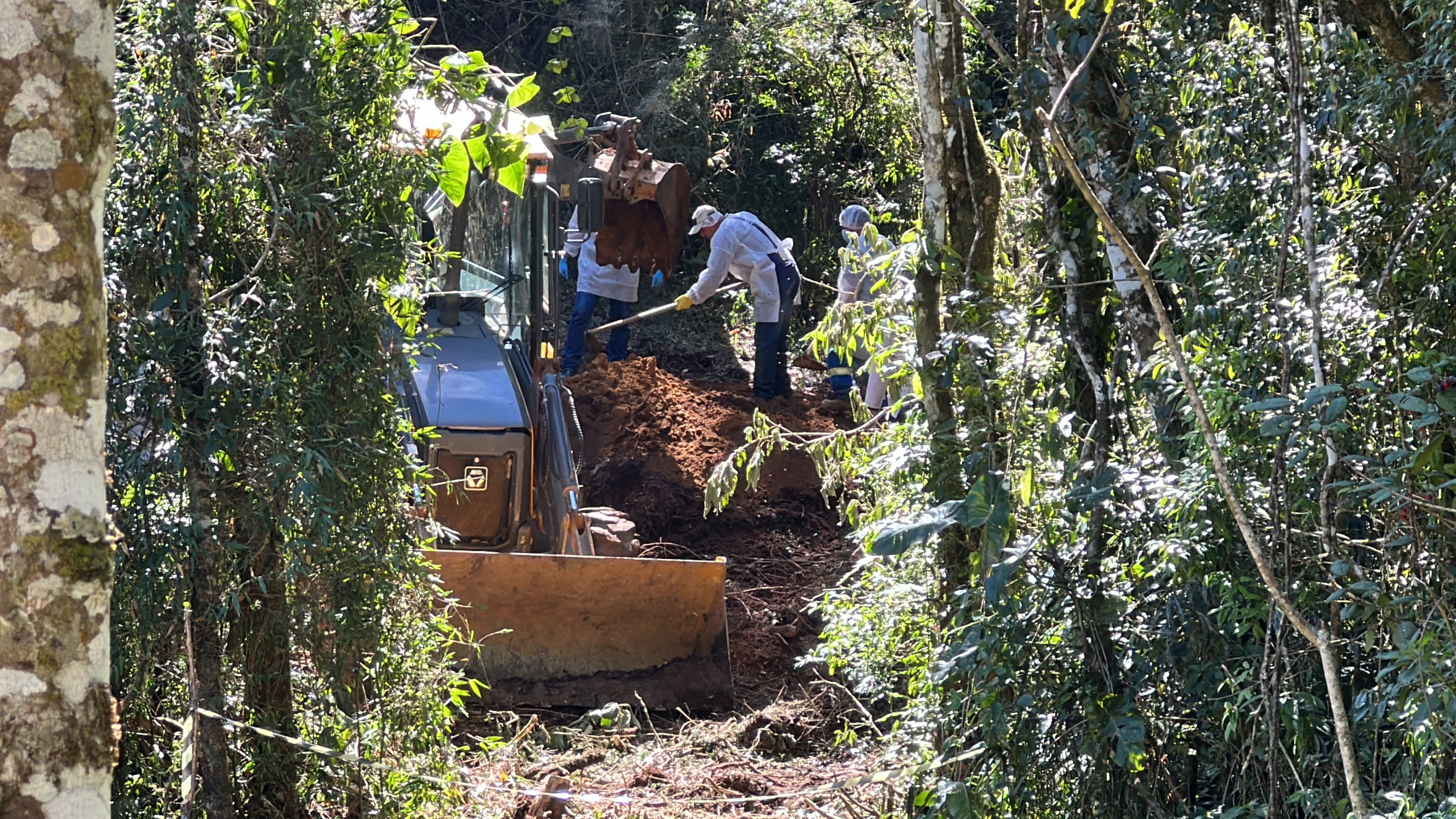 Caso Marco Aurélio: Primeira etapa de escavação no Pico dos Marins é encerrada; ainda não há data para que operação seja