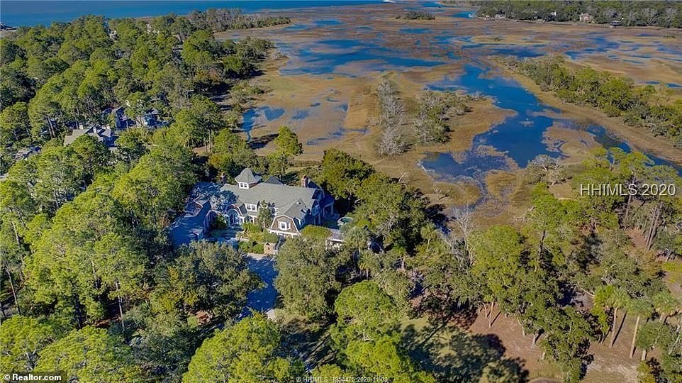 # 8 Gull Island em Hilton Head, Carolina do Sul: $ 7,9 milhões (Foto: Reprodução/ realtor.com/news/)