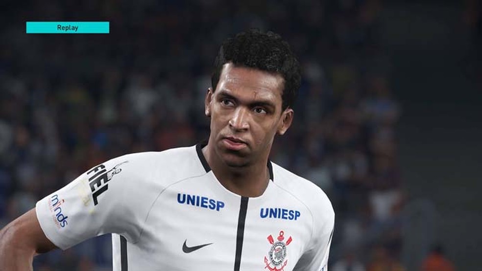 Artilheiro do Timão, Jô aparece bem representado em PES 2018 (Foto: Reprodução/Murilo Molina)