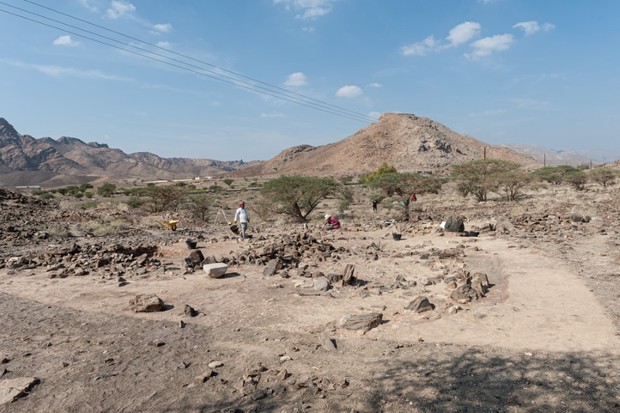 Área de escavação dos pesquisadores em Omã (Foto: Reprodução/Universidade de Warsaw)