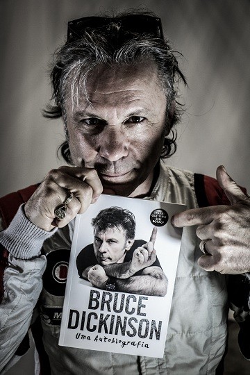 Bruce Dickinson e sua autobiografia (Foto: Rodrigo Buldrini)