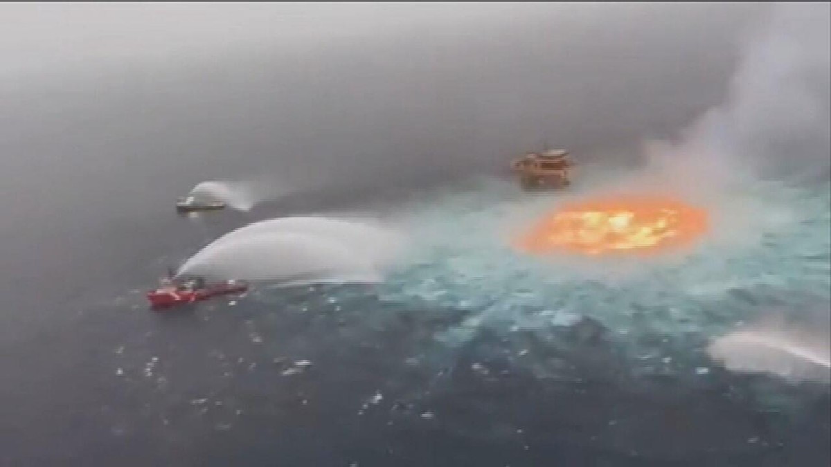 El incendio del mar en el Golfo de México se extinguió después de cinco horas;  empresa investiga las causas |  Mundo