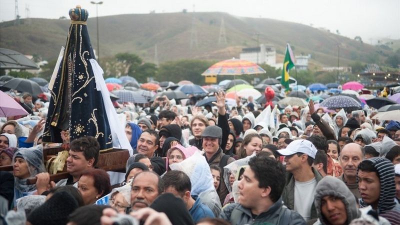 Cerca de 200 mil pessoas acompanharam visita do papa Francisco à cidade de Aparecida em 2013 (Foto: MARCELO CAMARGO/ABR)