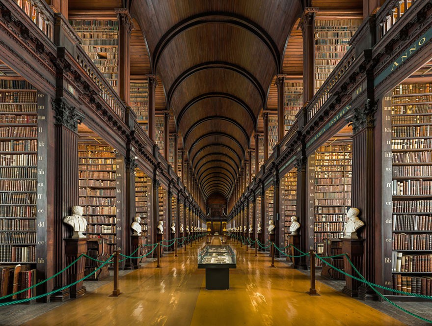 A biblioteca é a maior da Irlanda (Foto: Divulgação)
