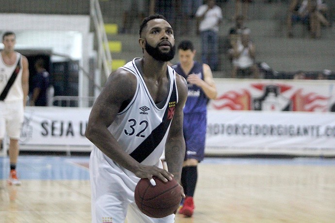 Jackson em ação pelo Vasco da Gama na semifinal do Estadual (Foto: Paulo Fernandes/Vasco.com.br) Jackson em ação pelo Vasco da Gama na semifinal do Estadual (Foto: Paulo Fernandes/Vasco.com.br)