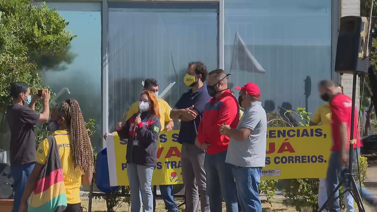 Bancários e trabalhadores dos Correios de Alagoas comemoram inclusão como prioritários na vacinação contra a Covid - Vimarsana News