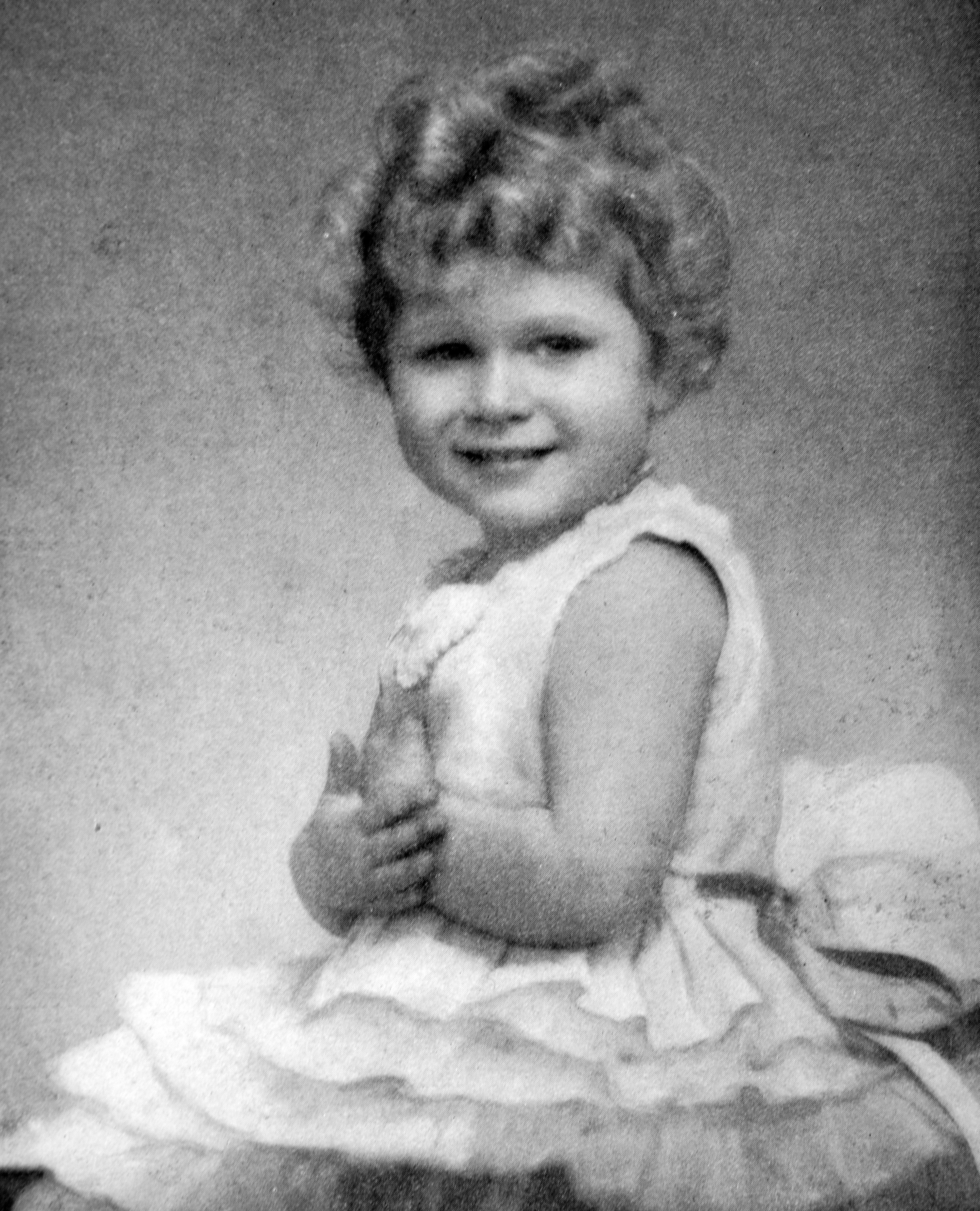 A Rainha Elizabeth 2ª em foto de 1929 ou 1930, quando tinha entre 3 e 4 anos (Foto: Getty Images)