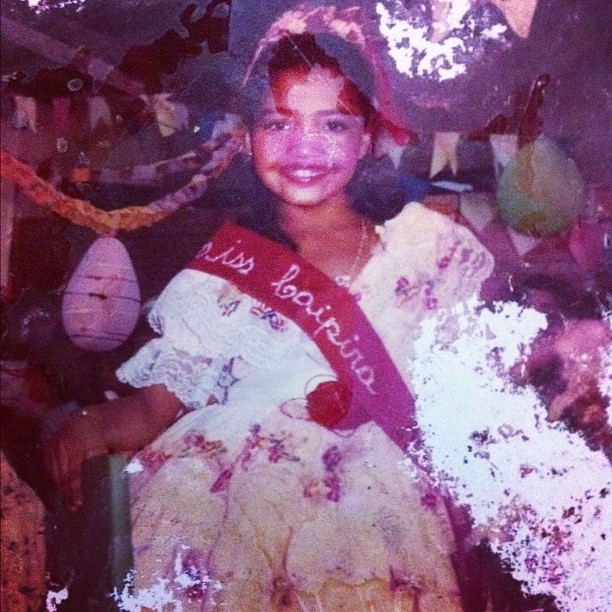 Gaby Amarantos em festa junina na infância (Foto: Reprodução/Instagram)