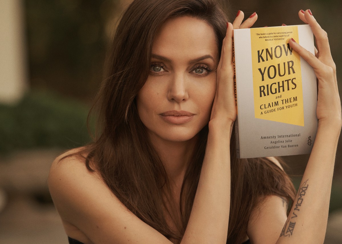 Angelina Jolie launches children's book to encourage children to fight for rights | Pop & Art