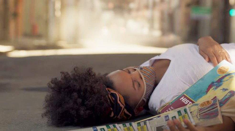 Camila (Jéssica Ellen) sofrerá atentado em 'Amor de Mãe' — Foto: Globo