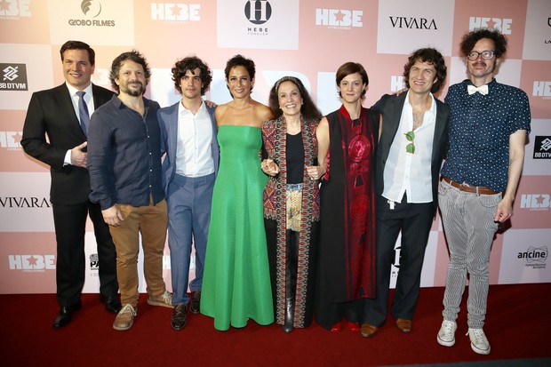 Elenco e familiares prestigiam estreia de Hebe - A Estrela do Brasil (Foto: Manuela Scarpa/Brazil News)