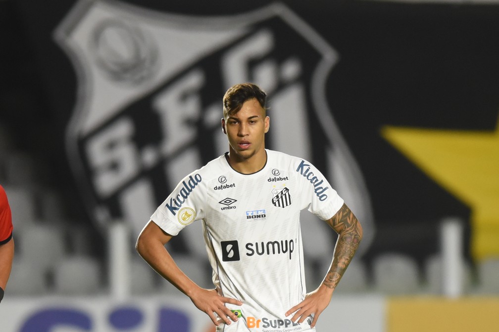 Em Fim De Contrato Com O Santos Kaio Jorge Fica Livre Para Assinar Pre Acordo Com Qualquer Clube Santos Ge