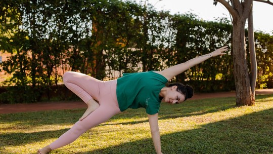 5 formas de fazer a prática de yoga em casa ser um sucesso
