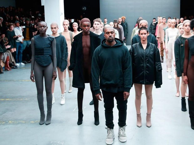 Kanye West e Adidas anunciaram lançamento de nova colaboração (Foto: Getty Images)