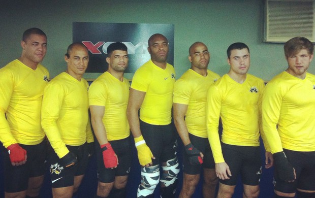 andersonsilva-twi.jpg