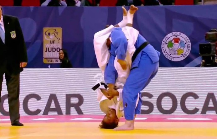 Rafaela Silva levou a melhor na final do GP da Geórgia (Foto: Reprodução)