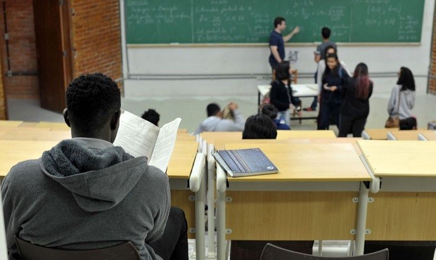 Empreendedorismo, arte e radialismo na sala de aula