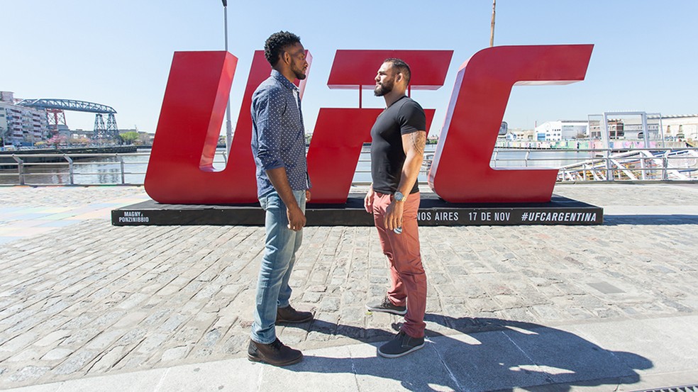 Neil Magny e Santiago Ponzinibbio fazem a luta principal do UFC Argentina — Foto: Getty Images