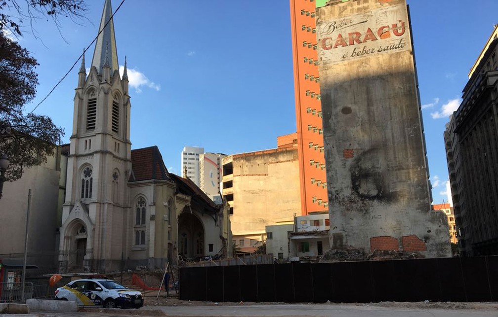 Prefeitura quer fazer projeto habitacional no local onde prédio desabou no Largo Paissandu (Foto: Glauco Araújo/G1)