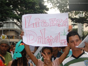 Manifestantes pediam 'libera, Dilma'. (Foto: Raquel Freitas / G1)