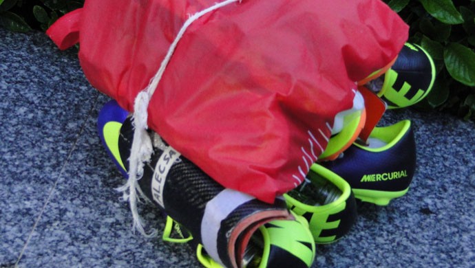 Emocionado, Alecsandro se despede do Galo e revela permanência de Ricky