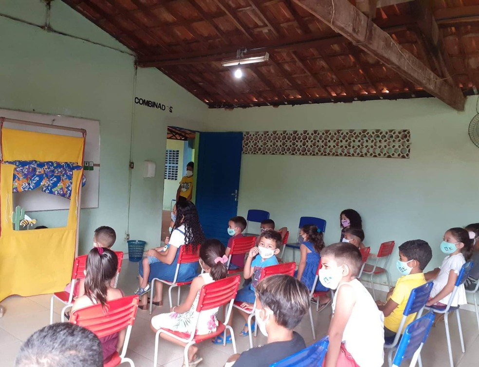 Grupo promove atividade de teatro 'Sertão das Abelhas' para crianças no Piauí — Foto: Arquivo Pessoal