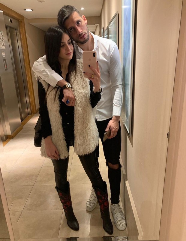 Jonathan Calleri, jogador do São Paulo, e a namorada, Micaela Fusca (Foto: Reprodução/Instagram)