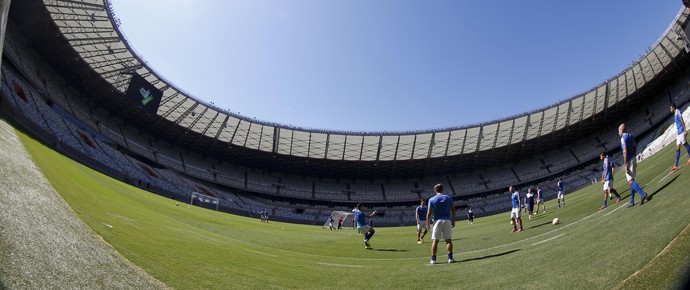 Jogar antes do meio-dia, no Mineirão, não é novidade para o Cruzeiro